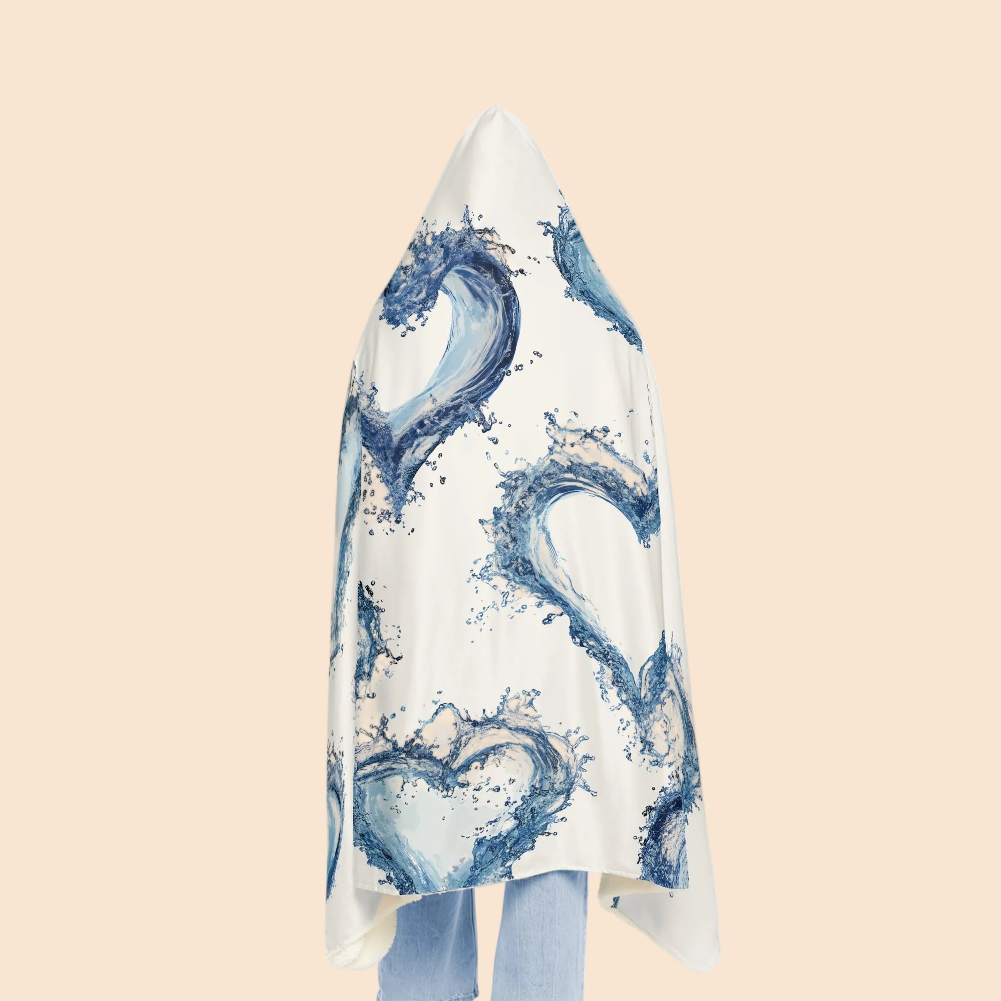 Cozy Splash Art Heart Print Snuggle Blanket - Perfect for Love & Comfort
