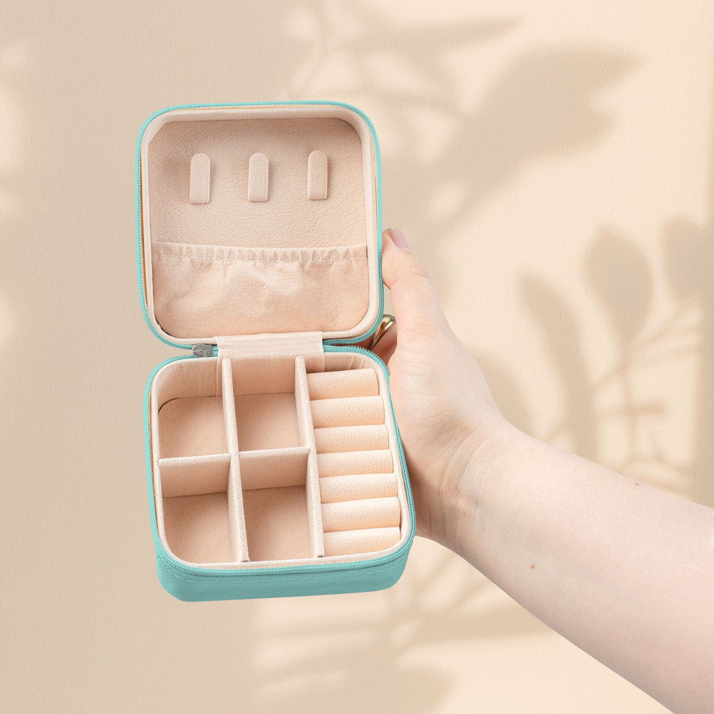 Jewelry Travel Case — 'Aunts Are All Heart'