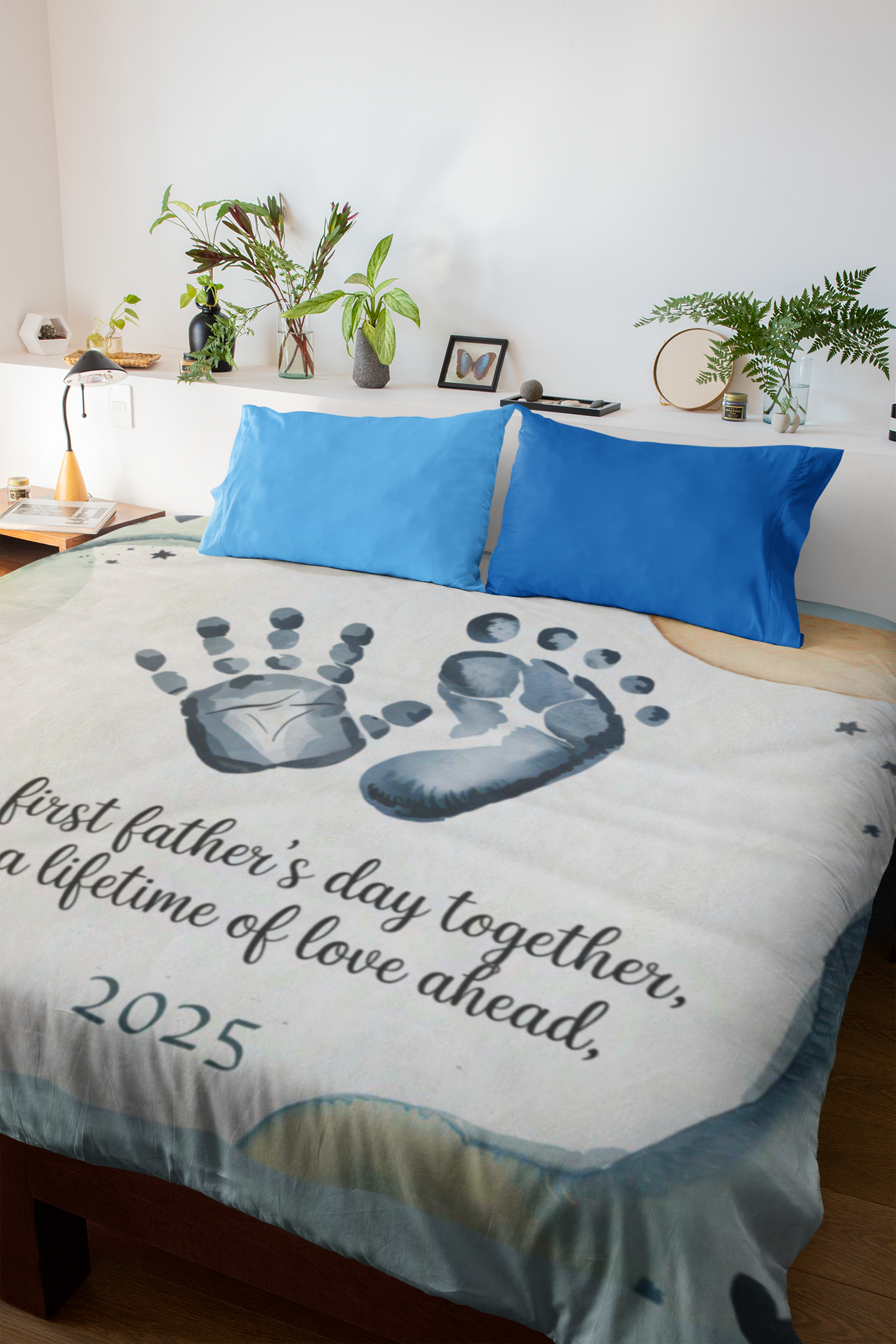 First Father's Day Velveteen Plush Blanket - Handprint Design for Baby's First Year