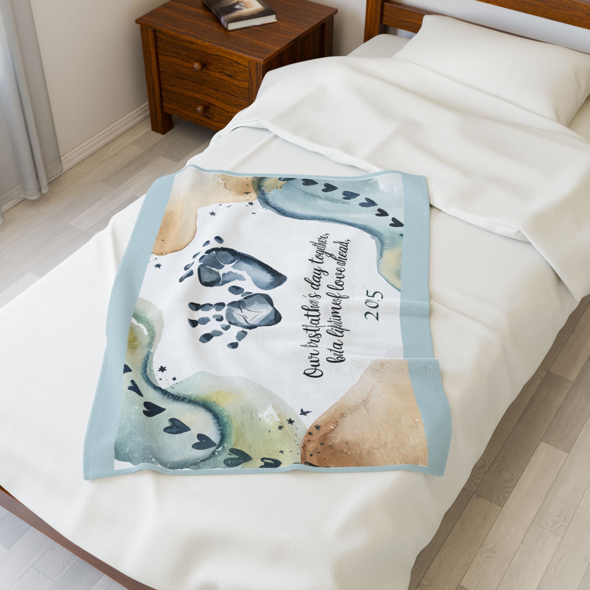 First Father's Day Velveteen Plush Blanket - Handprint Design for Baby's First Year