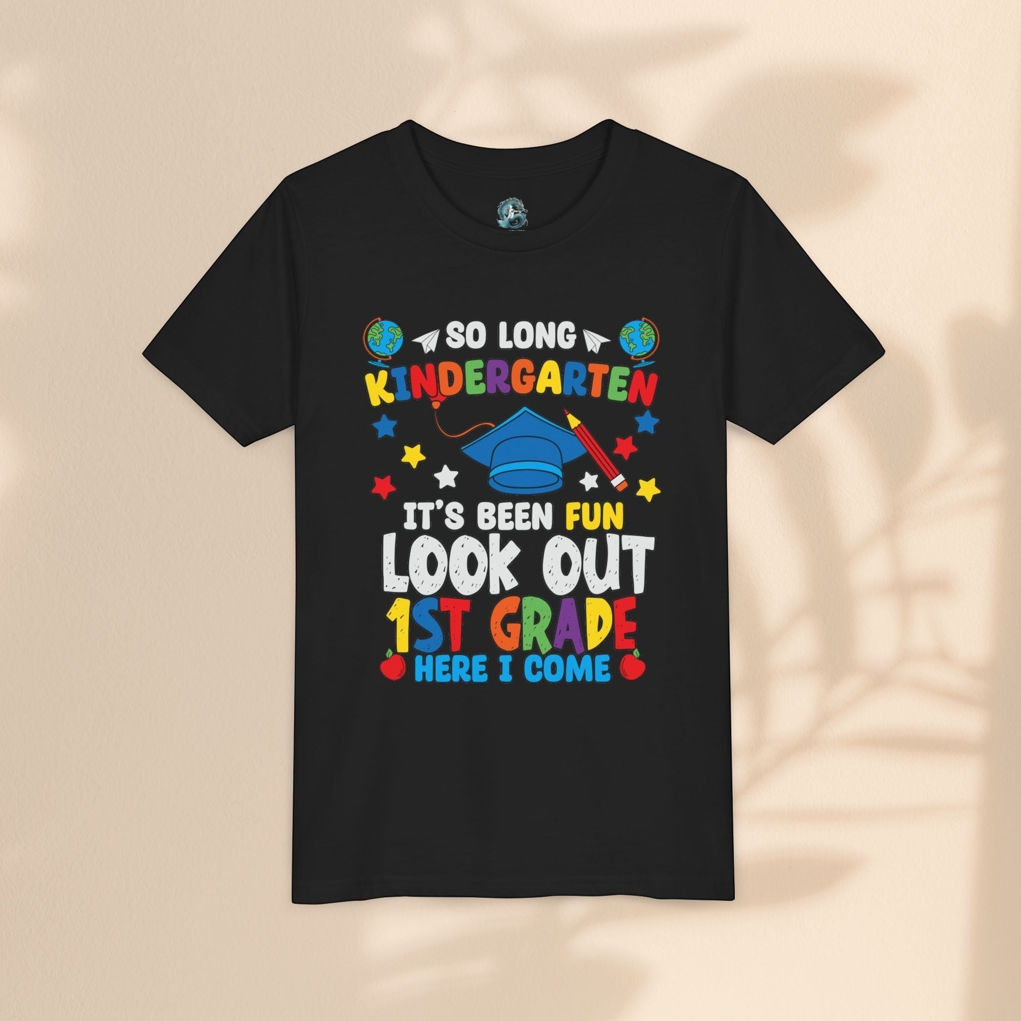 Look Out First Grade Here I Come T-Shirt - Kindergarten to 1st Grade Transition T-Shirt