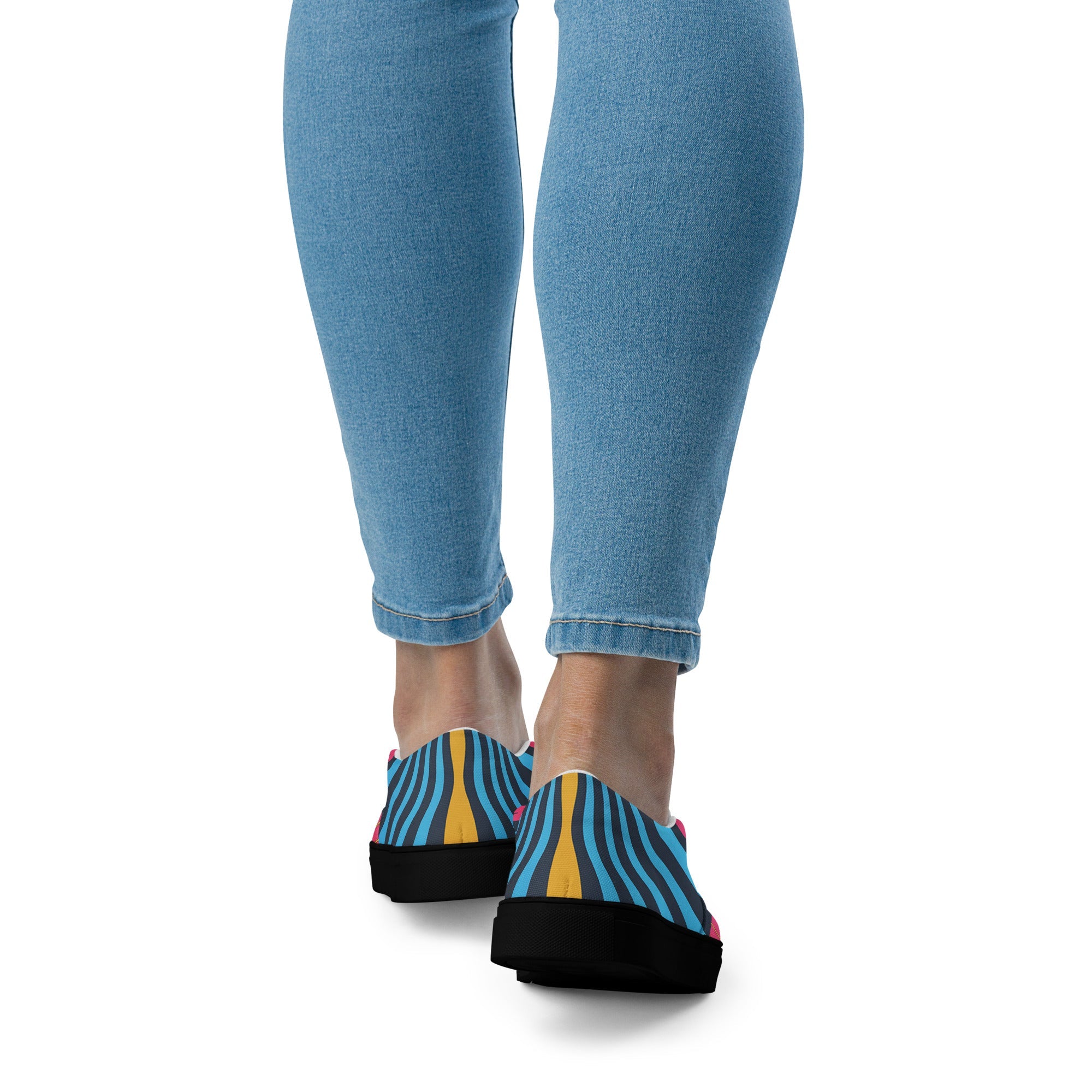 Happy Footing Women’s slip-on canvas shoes
